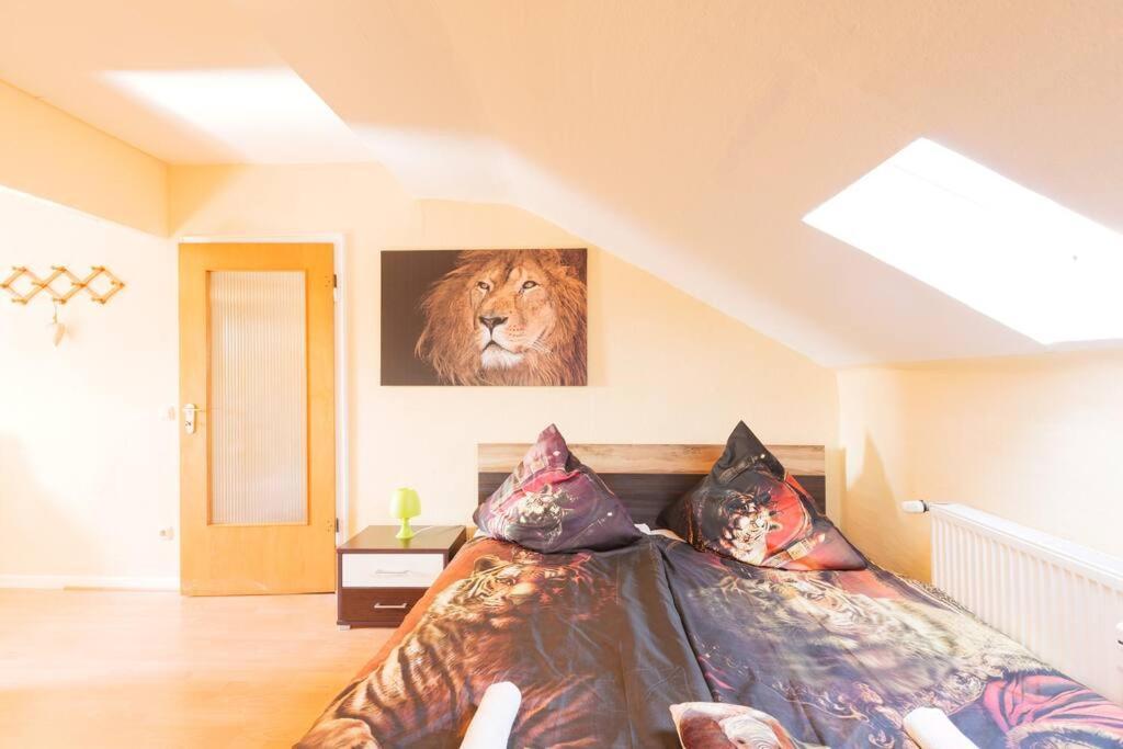 Appartement - 3-bedroom Luxury: Central & Spacious In & Big Tv And Kitchen - *